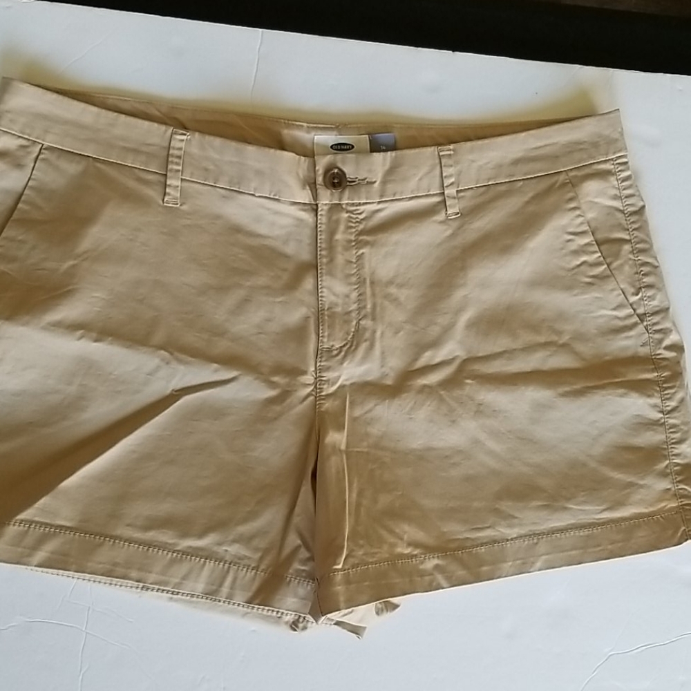 Khaki shorts old navy
